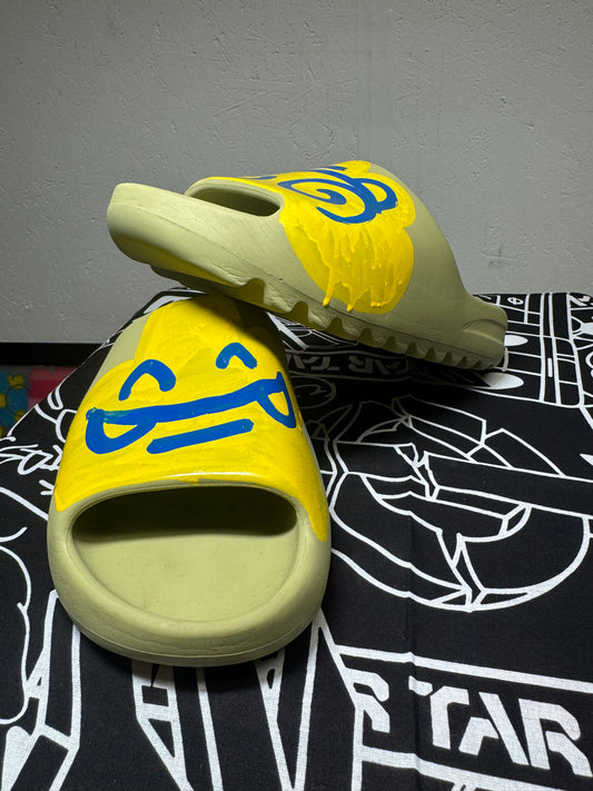 YEEZY SLIDES UK